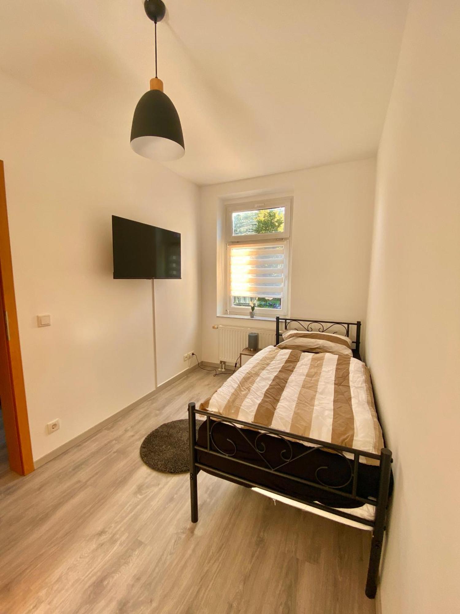 Schoene 3-Zimmer Monteurswohnung Im Sueden Von Leipzig Eg Exterior photo